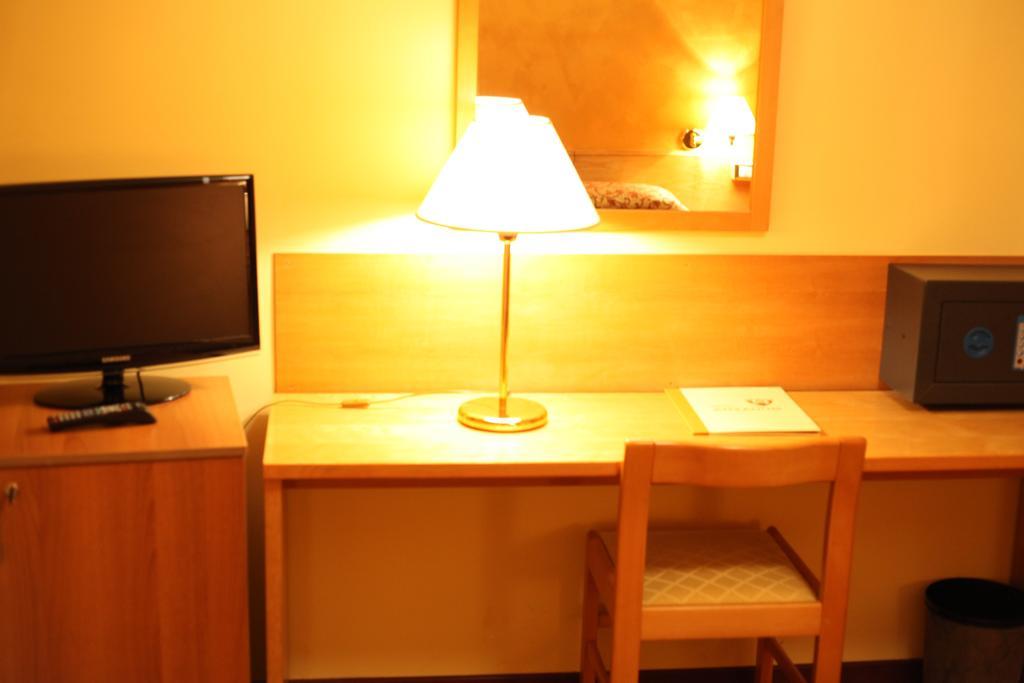 לנצ'יאנו Hotel Anxanum מראה חיצוני תמונה